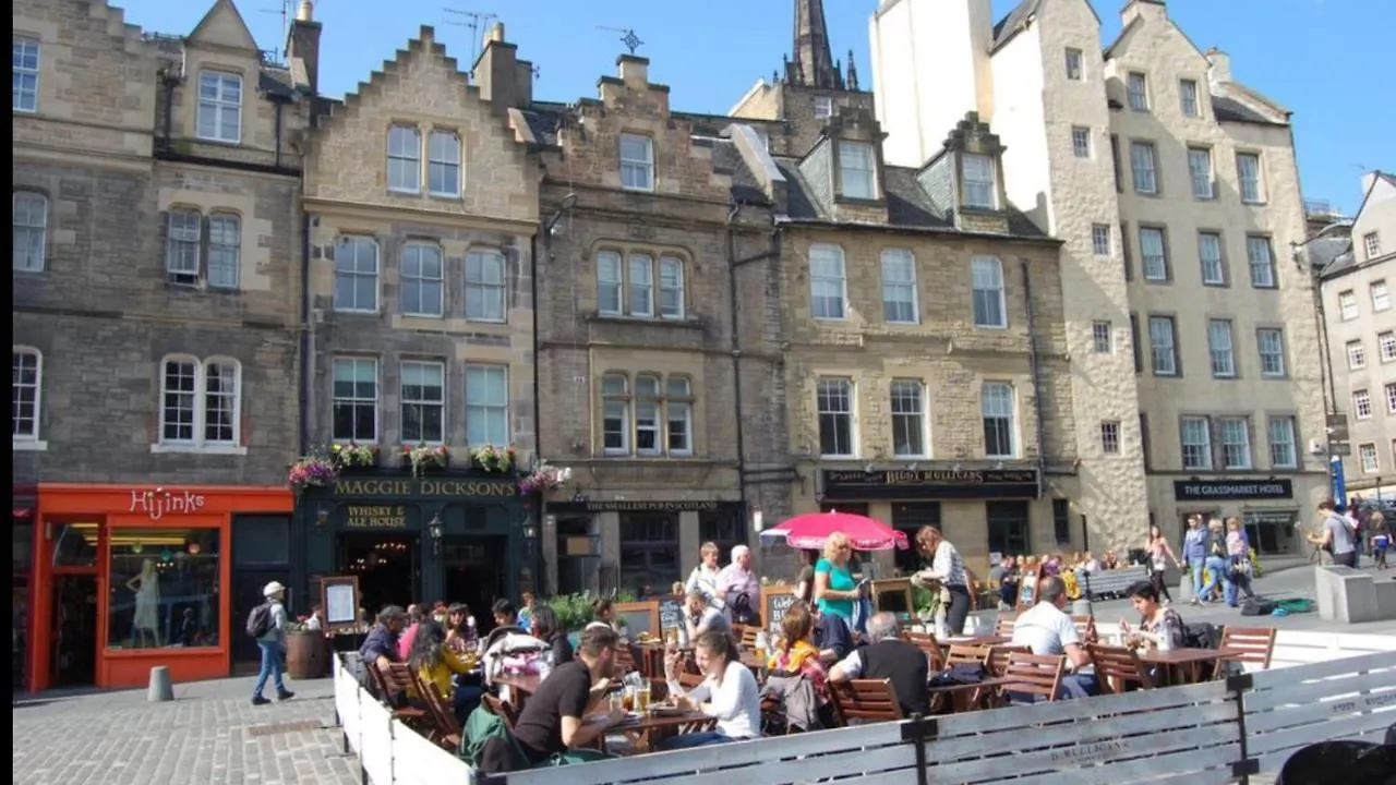 The Jeffrey Street Apartment Edinburgh 0*,