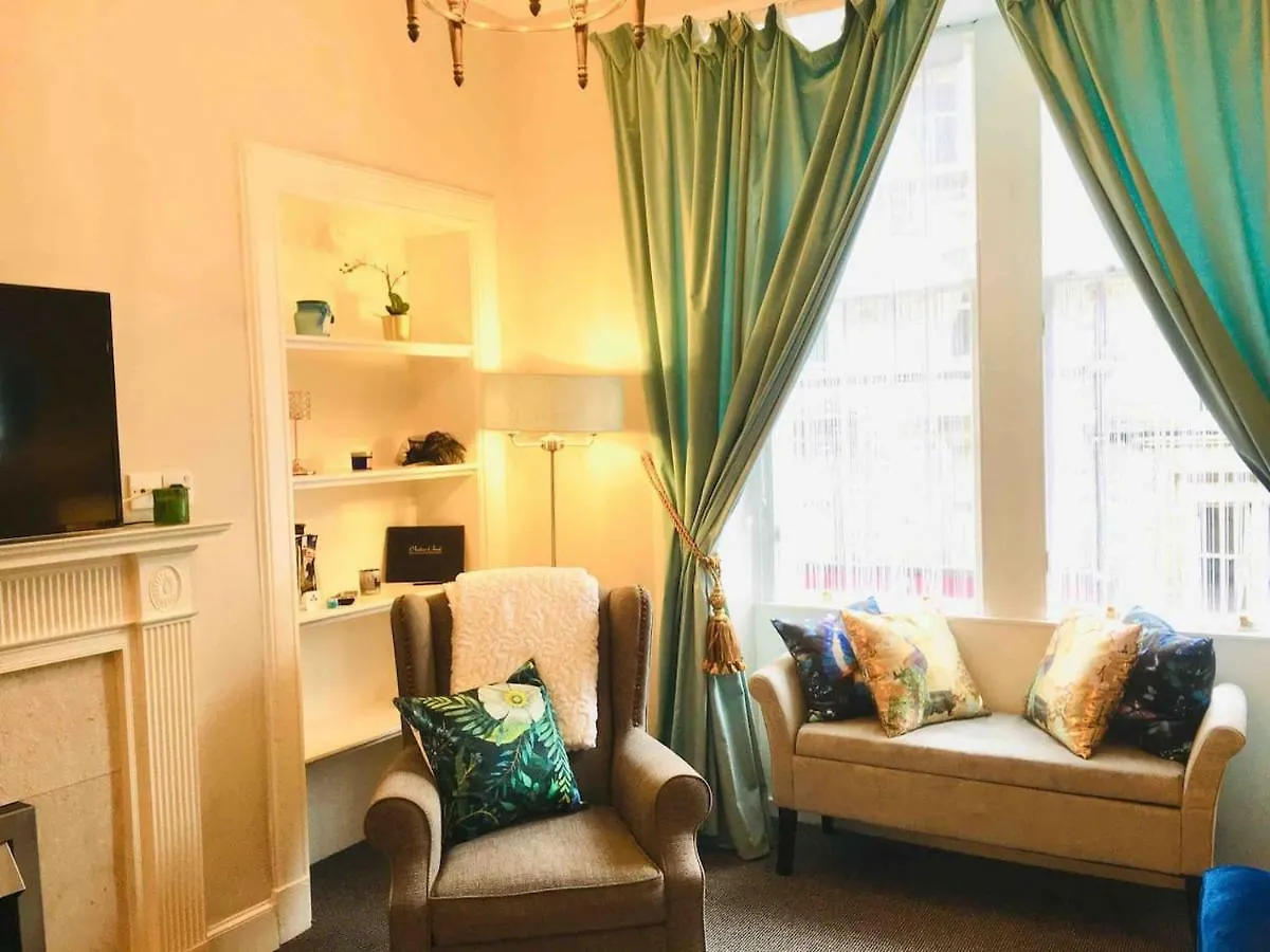 The Jeffrey Street Apartment Edinburgh