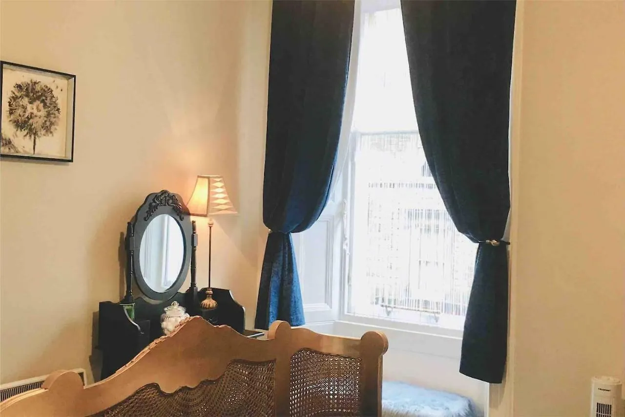 The Jeffrey Street Apartment Edinburgh
