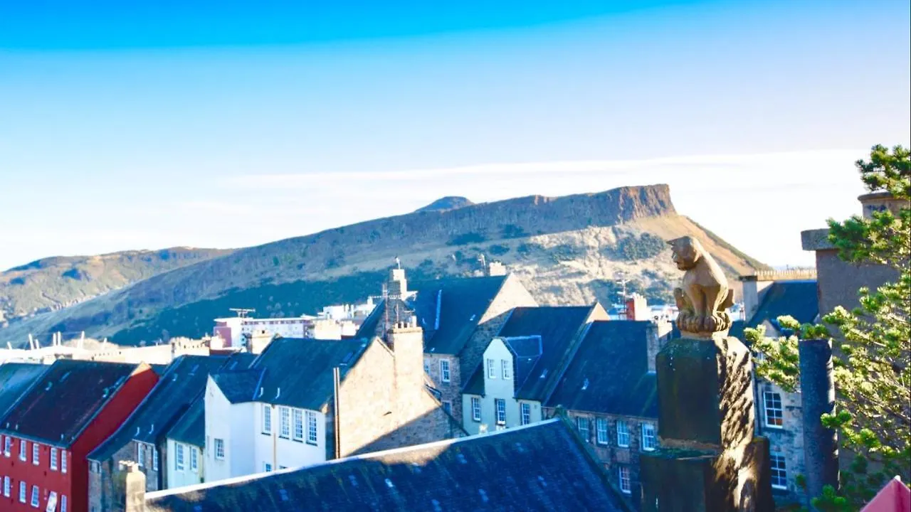 The Jeffrey Street Apartment Edinburgh 0*,